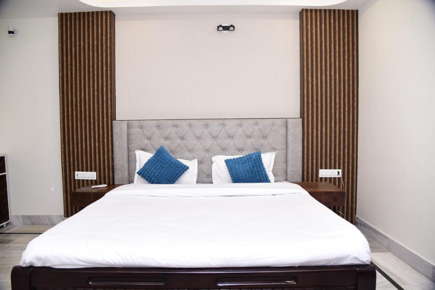 Holiday Out Hotel Dźodhpur Zewnętrze zdjęcie